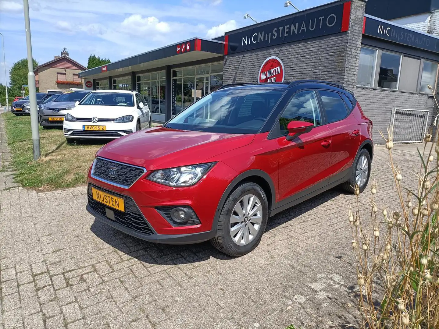 SEAT Arona 1.0 Style Buss, Navi,Trekhk afn,Camera,Park a Rood - 1