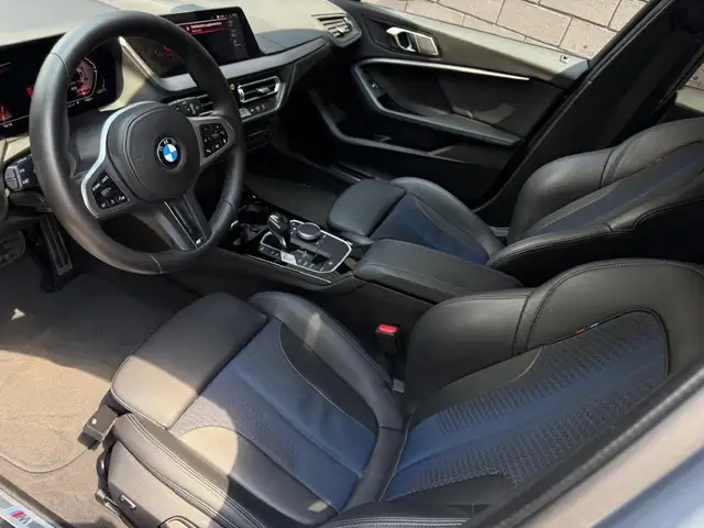 BMW 1 Series view 14