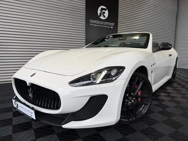Maserati GranCabrio MC 4.7L V8/PDC/NAVI/SHZ/BOSE