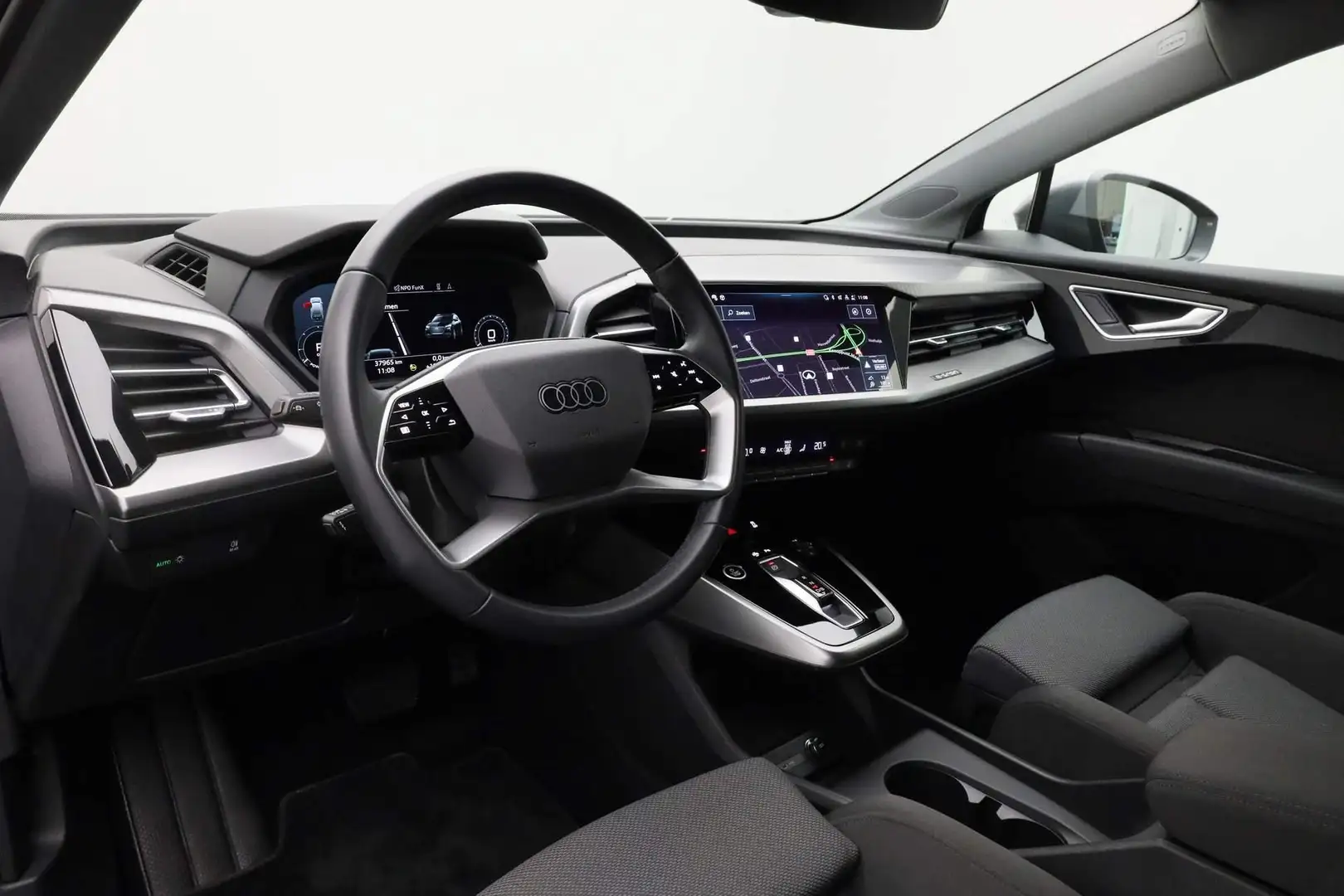 Audi Q4 e-tron 40 Advanced edition 77 kWh 204PK | S-Line ext. | N Grijs - 2