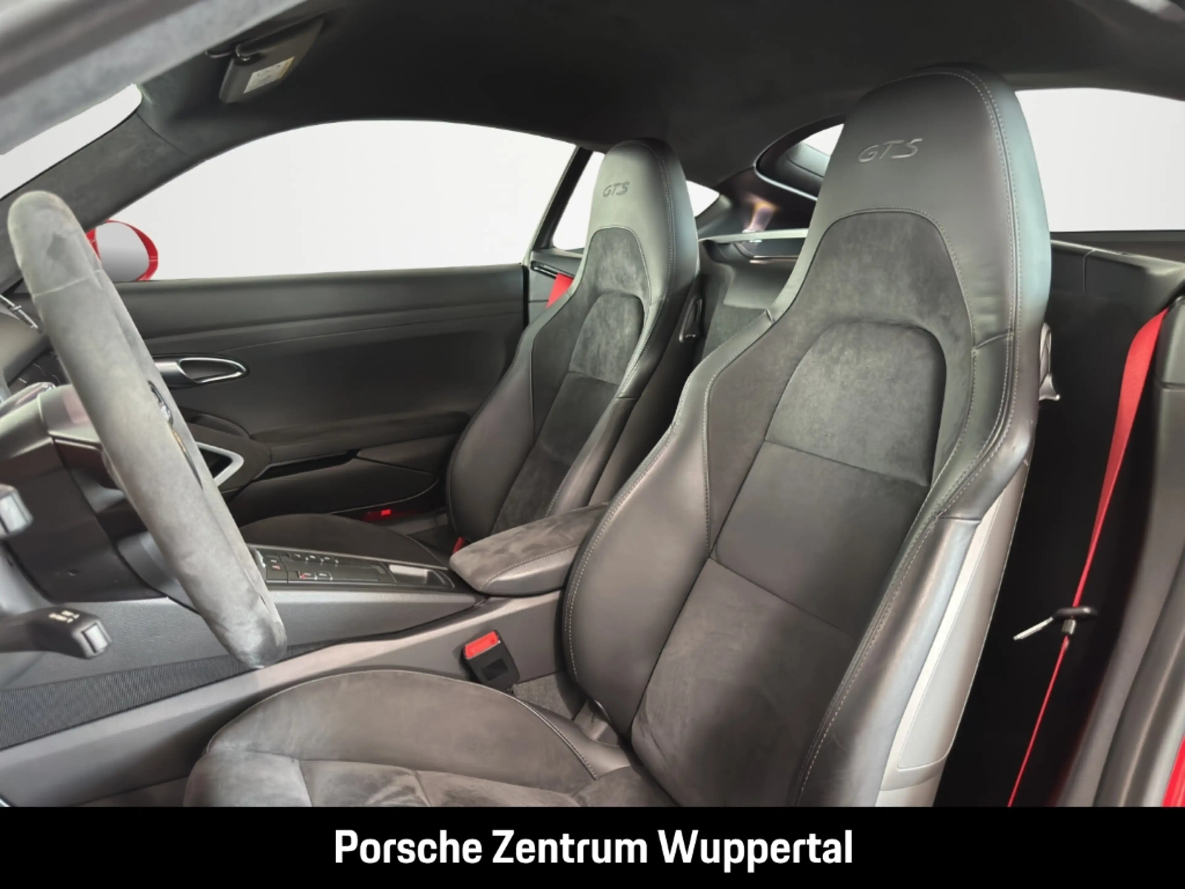 Porsche Cayman 718 GTS 4.0 — photo 14