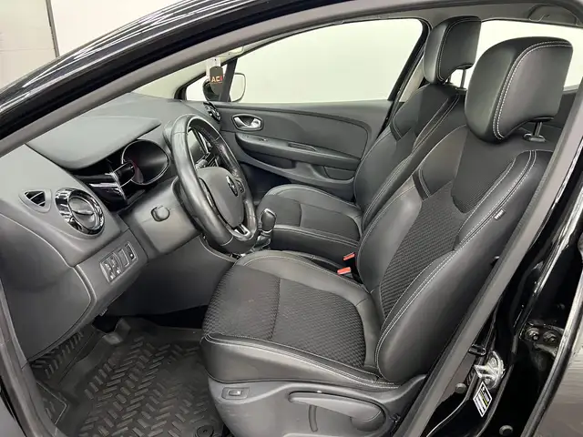 Renault Clio view 11