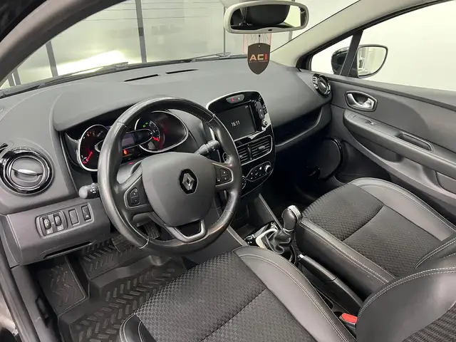 Renault Clio view 12