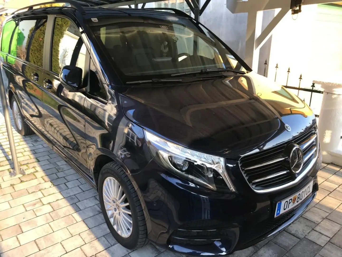 Mercedes-Benz V 250 V 250 d 4Matic BusinessVan lang Avantgarde Aut. Blue - 1