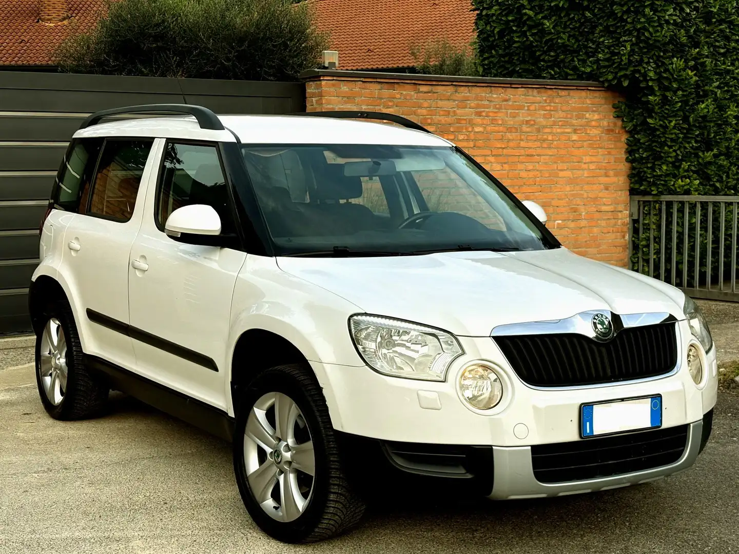 Skoda Yeti 1.8 TSI 4x4-171000km-Garanzia 12M-2010 Bianco - 1
