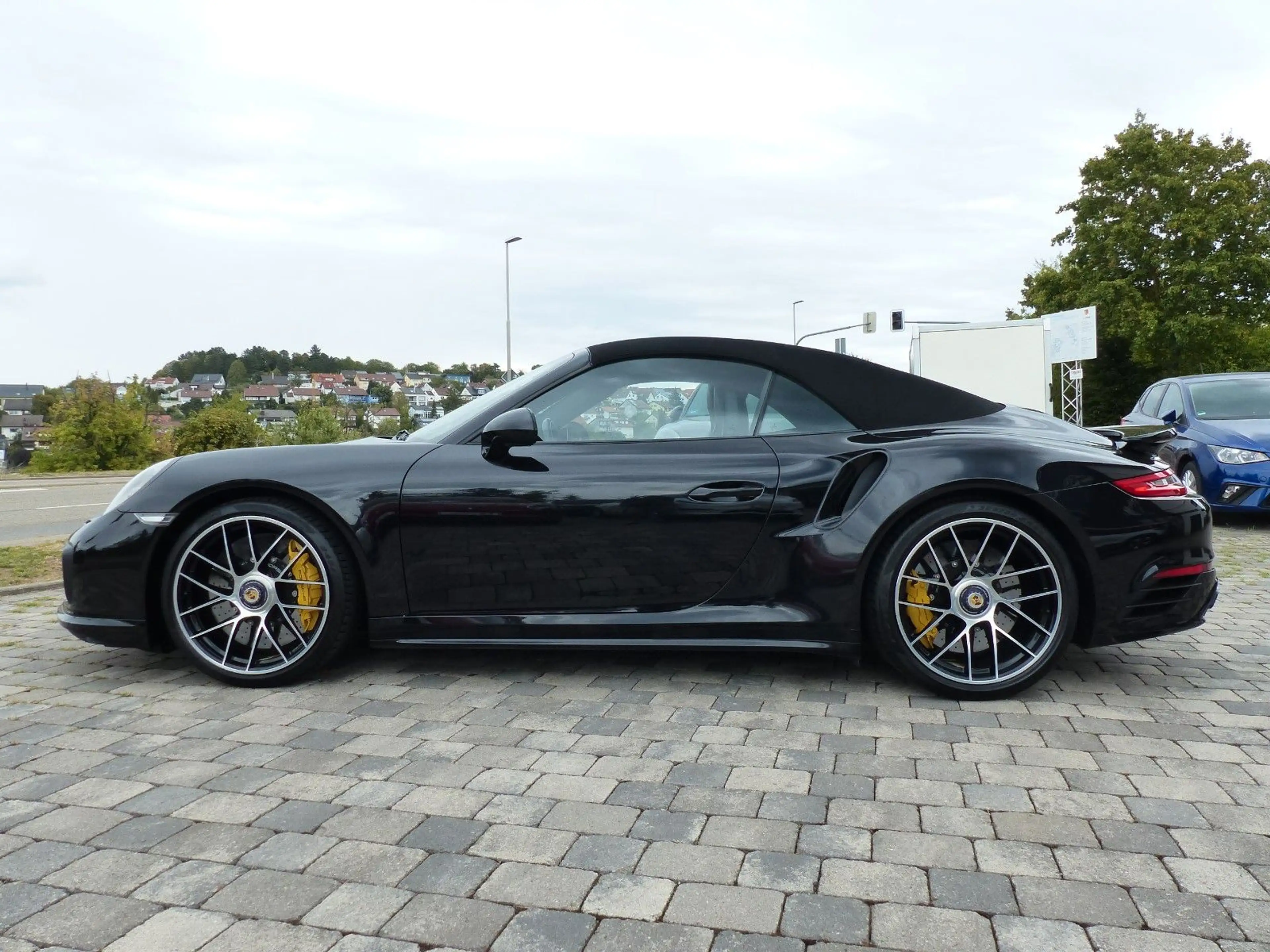 Porsche 991 Turbo S Cabrio 1.Hd TopExtras LNP: 231.300€