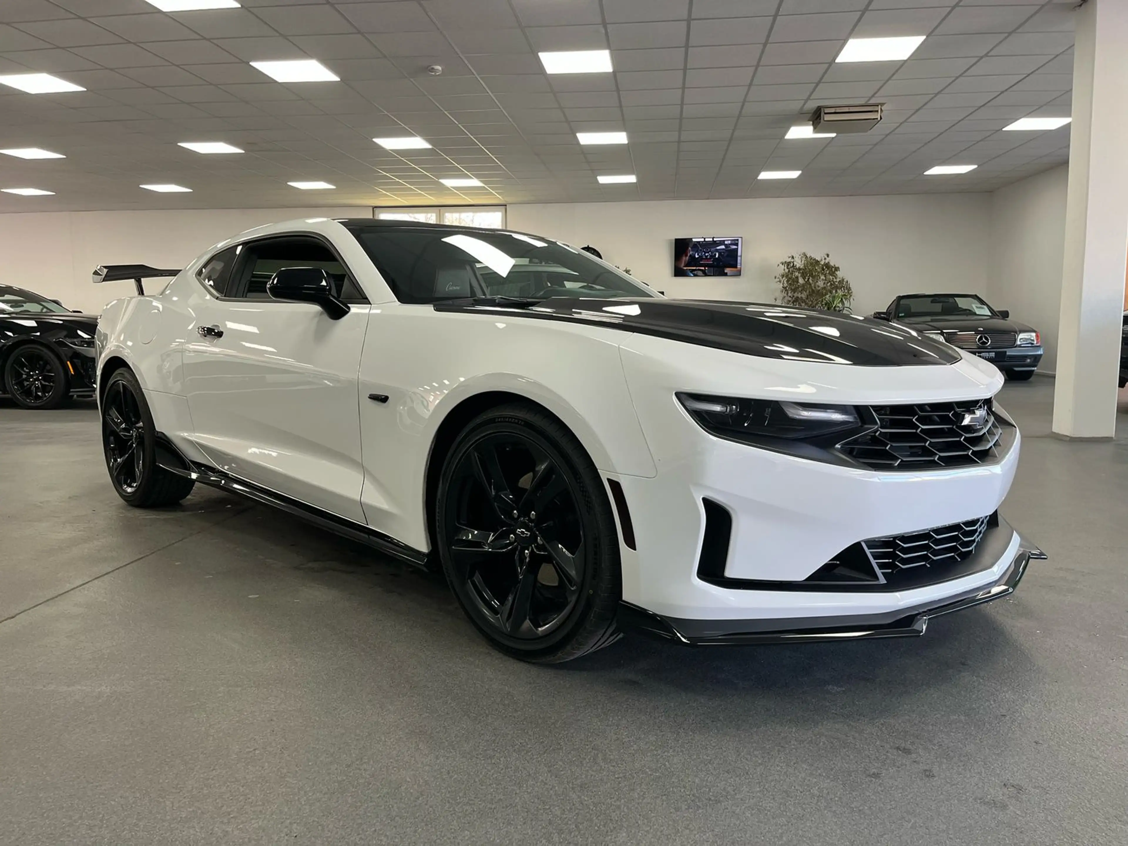 Chevrolet Camaro RS *3,6l V6 ZL1-Spoiler / 4-Rohr/LED* — photo 5