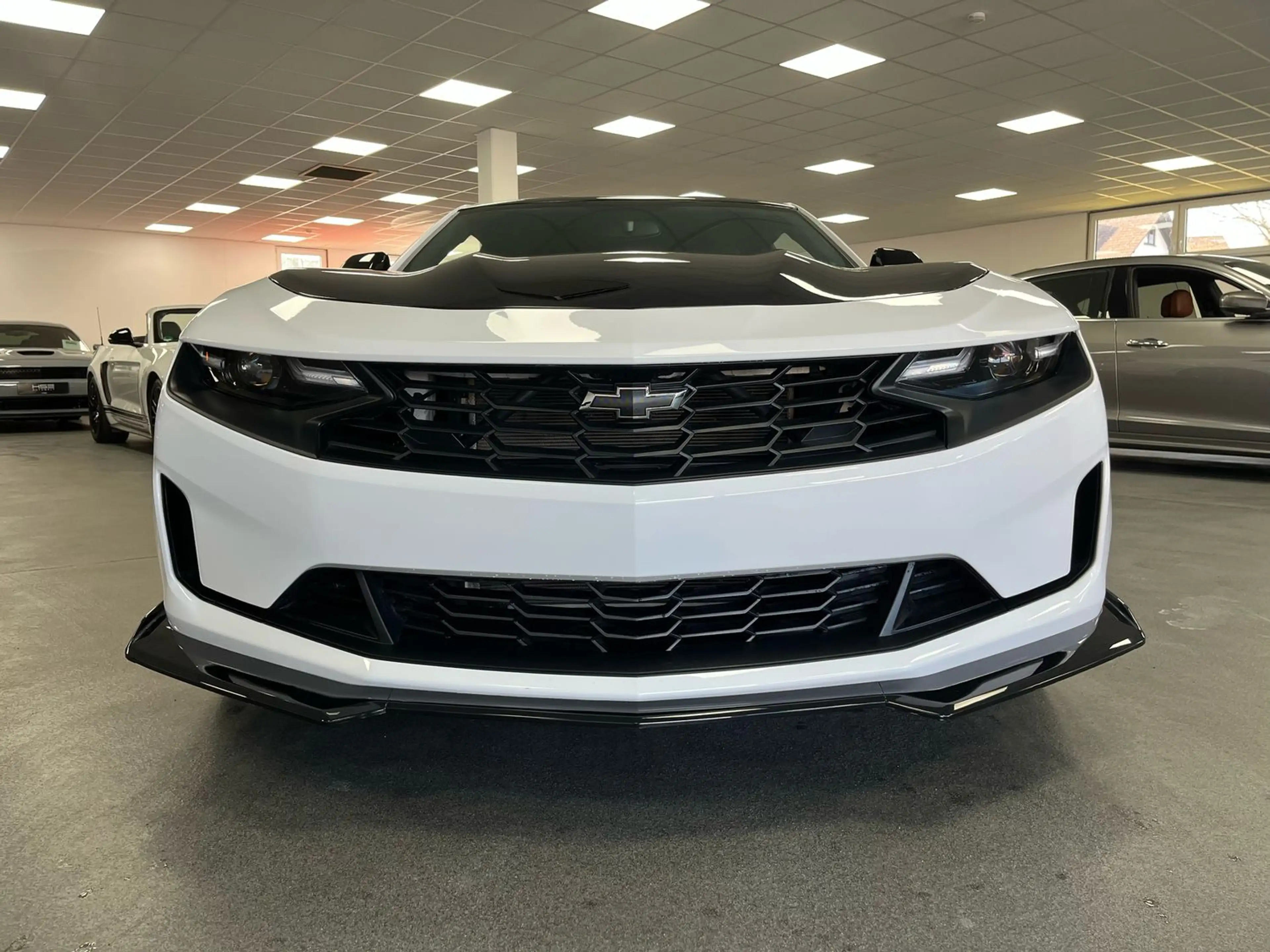 Chevrolet Camaro RS *3,6l V6 ZL1-Spoiler / 4-Rohr/LED* — photo 4