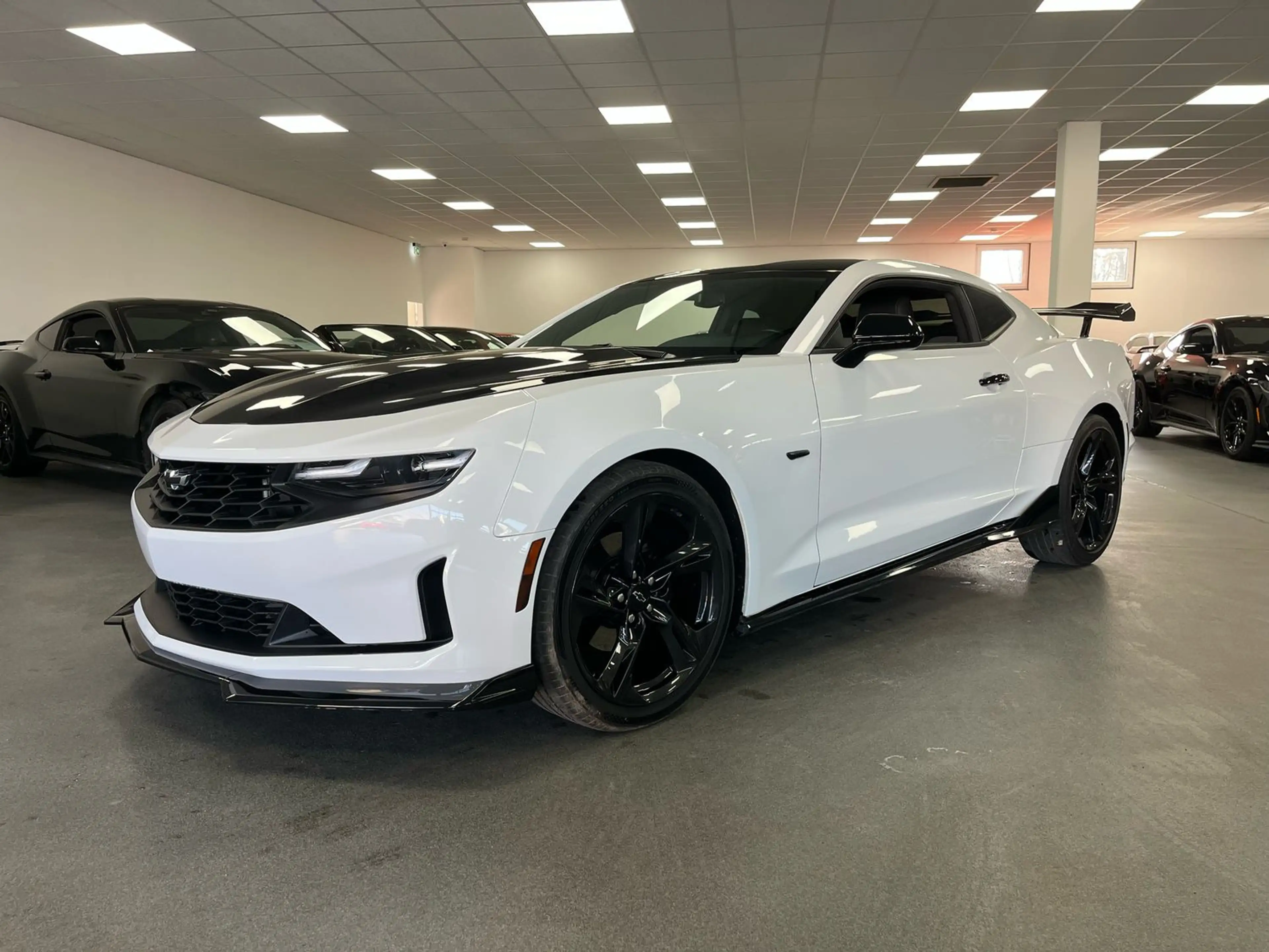 Chevrolet Camaro RS *3,6l V6 ZL1-Spoiler / 4-Rohr/LED* — photo 3