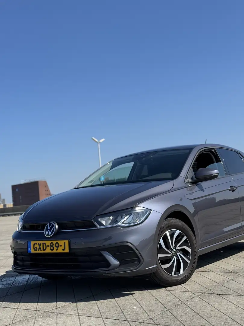 Volkswagen Polo 1.0 TSI Life AUTOMAAT| LANE| CARPLAY|ACC| Grijs - 2