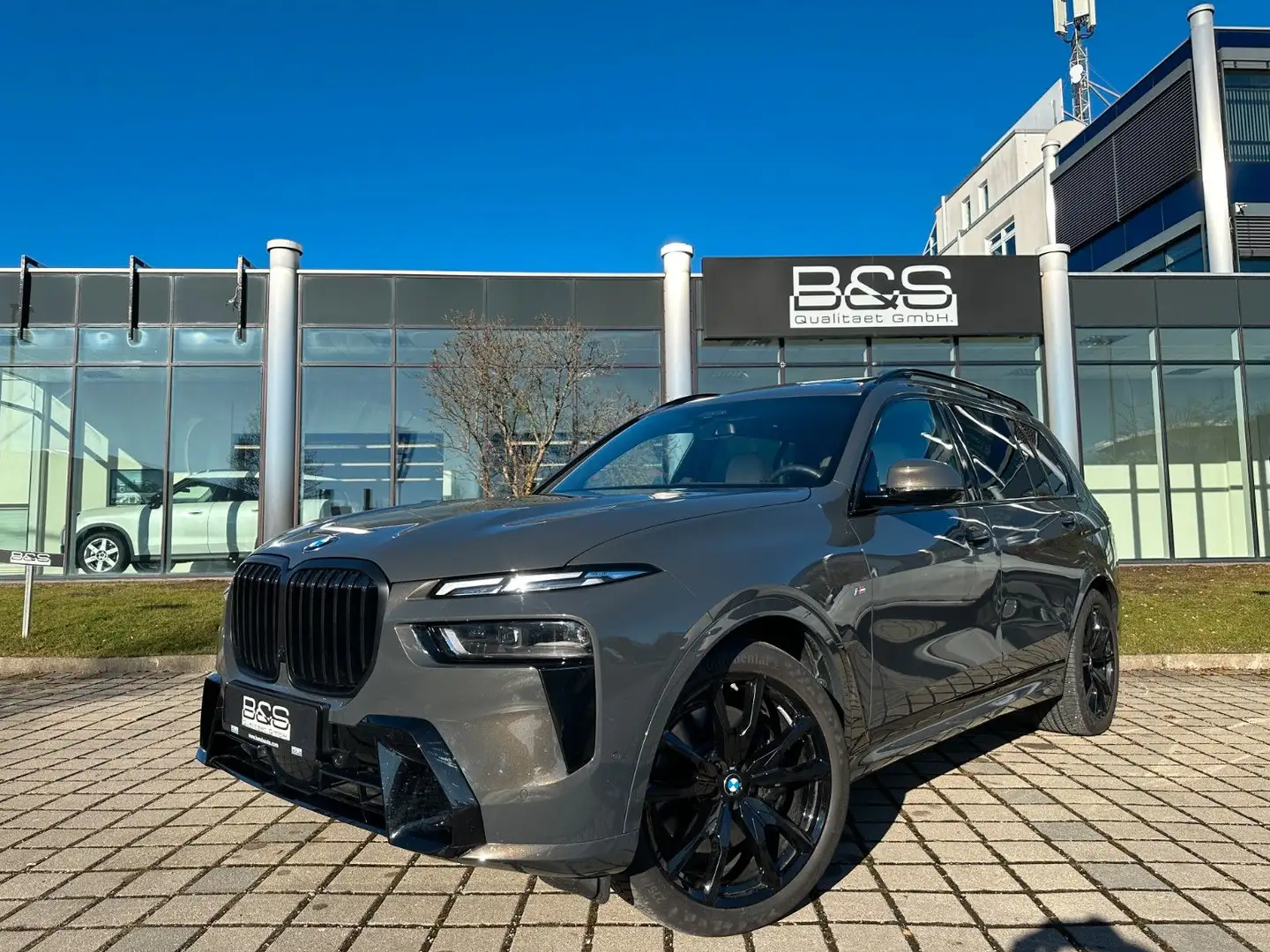 BMW X7 xDrive 40d MSport ACC,HUD,PANO,HARMAN,LUFT... Grau - 1