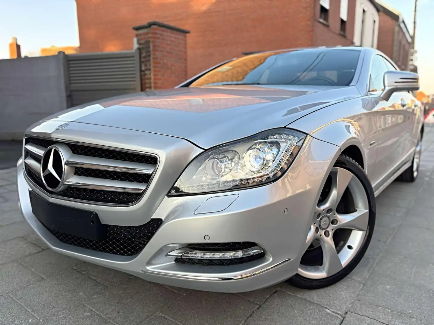 Mercedes-Benz CLS 250 CDI/GPS-CUIR-XENON-CAMERA-TOIT OUVRANT/GARANTiE!! Gri - 2