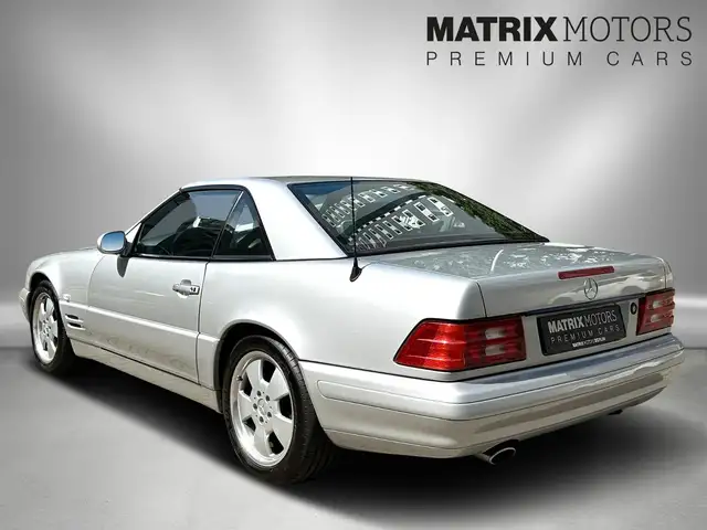 Mercedes-Benz SL view 6