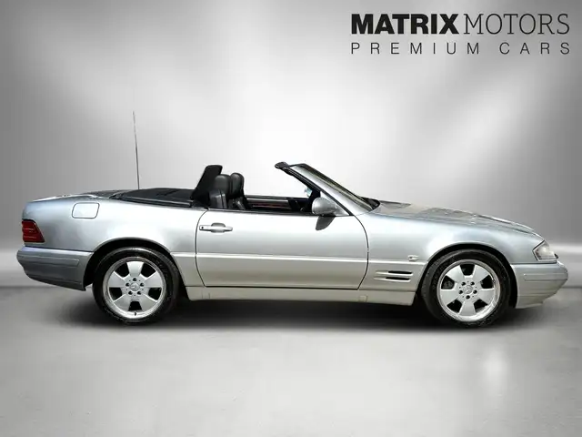Mercedes-Benz SL view 21