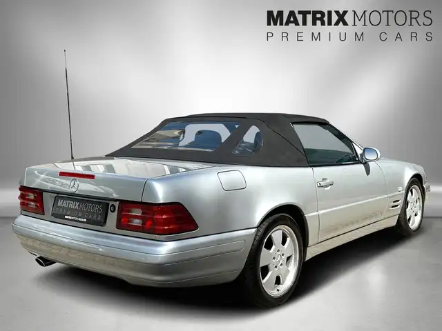 Mercedes-Benz SL view 18