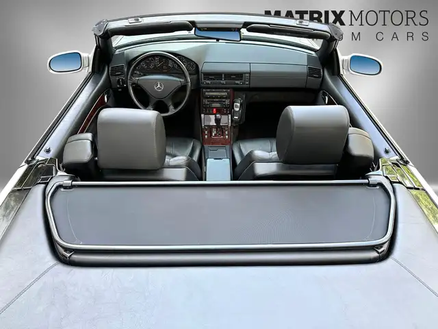 Mercedes-Benz SL view 20