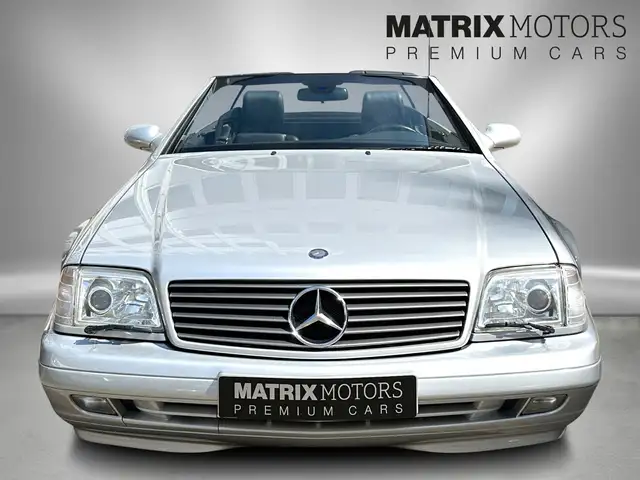Mercedes-Benz SL view 27