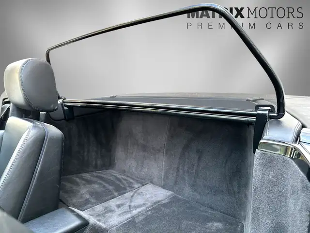 Mercedes-Benz SL view 19