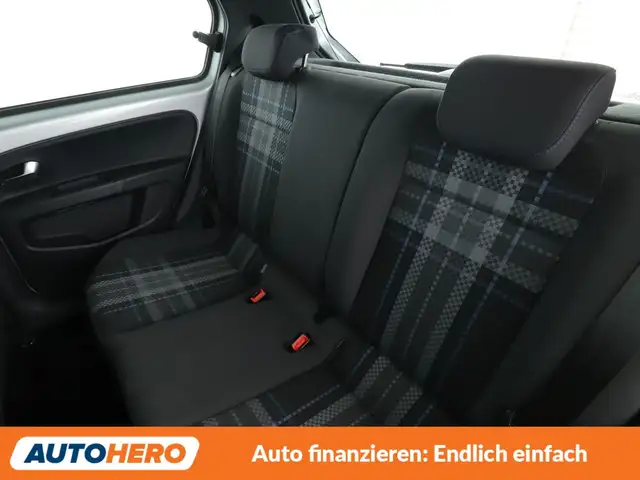 Volkswagen Up! view 14