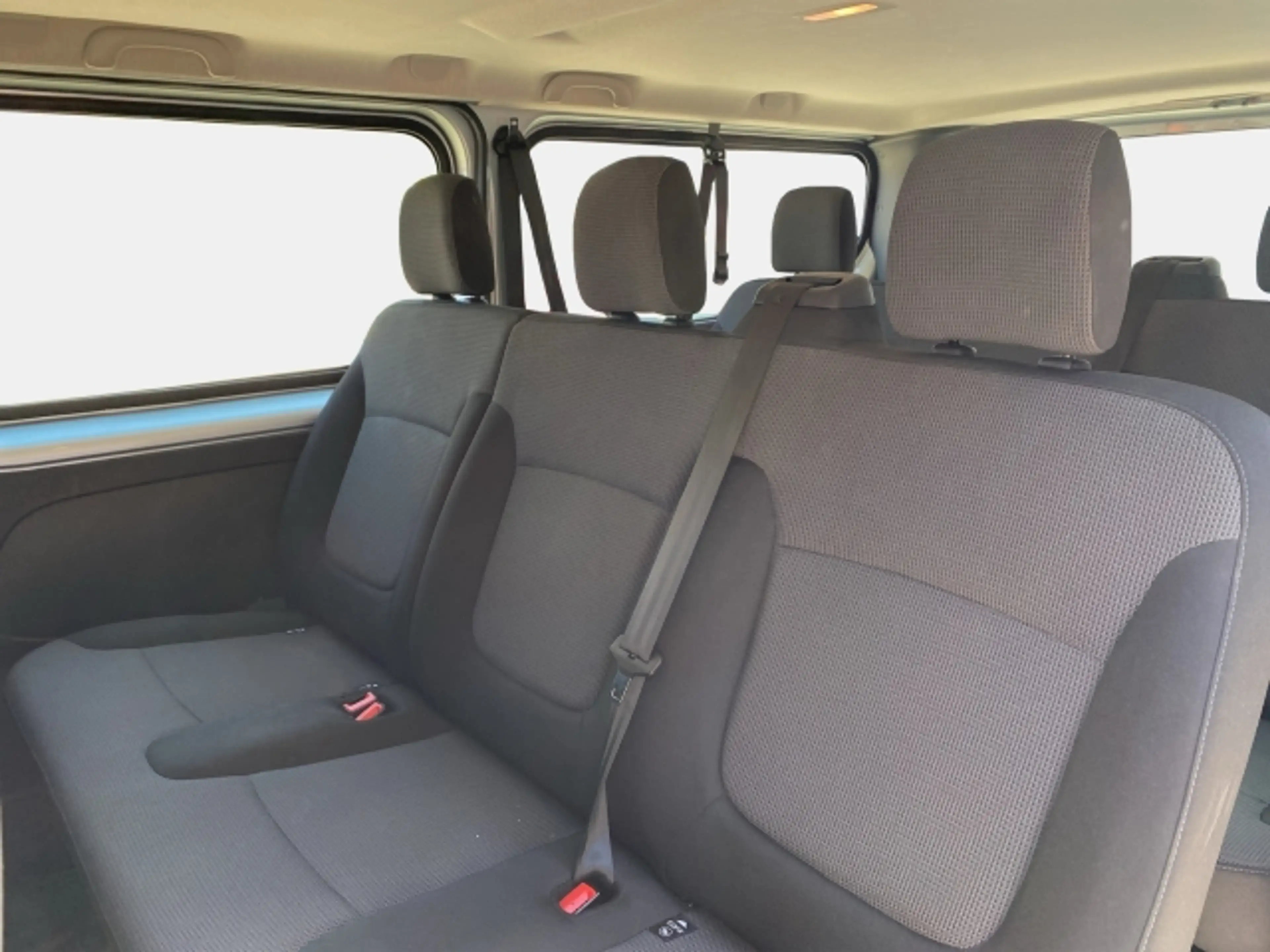Nissan Primastar KOMBI Acenta L2H1 dCi150 6 Gang — photo 14