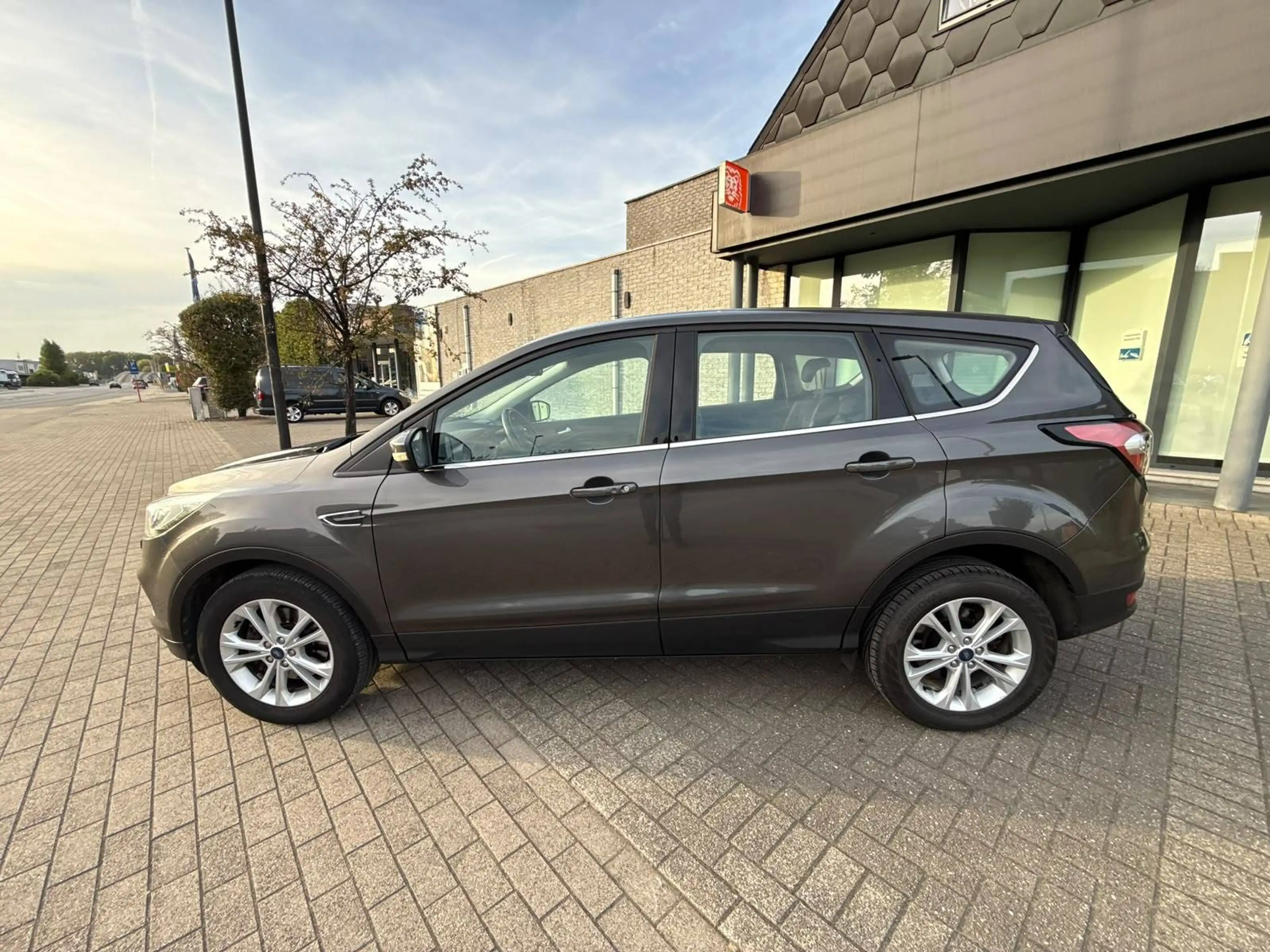 Ford Kuga Kuga 1.5 TDCi FWD Titanium PS — photo 7