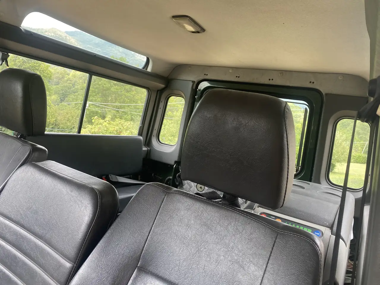 Land Rover Defender 90 2.5 td5 E SW, foto 9