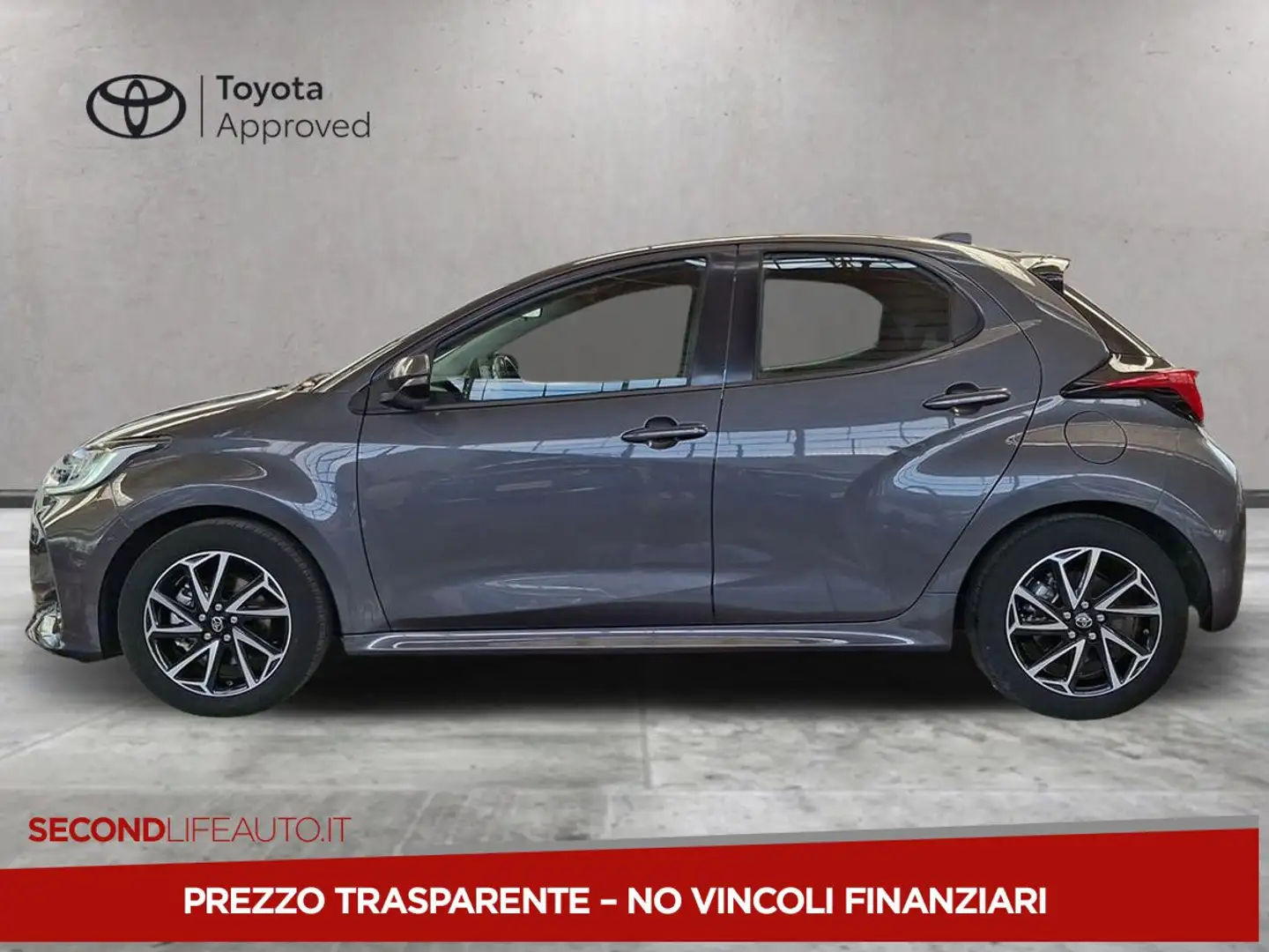 Toyota Yaris 1.5h Trend Grijs - 2