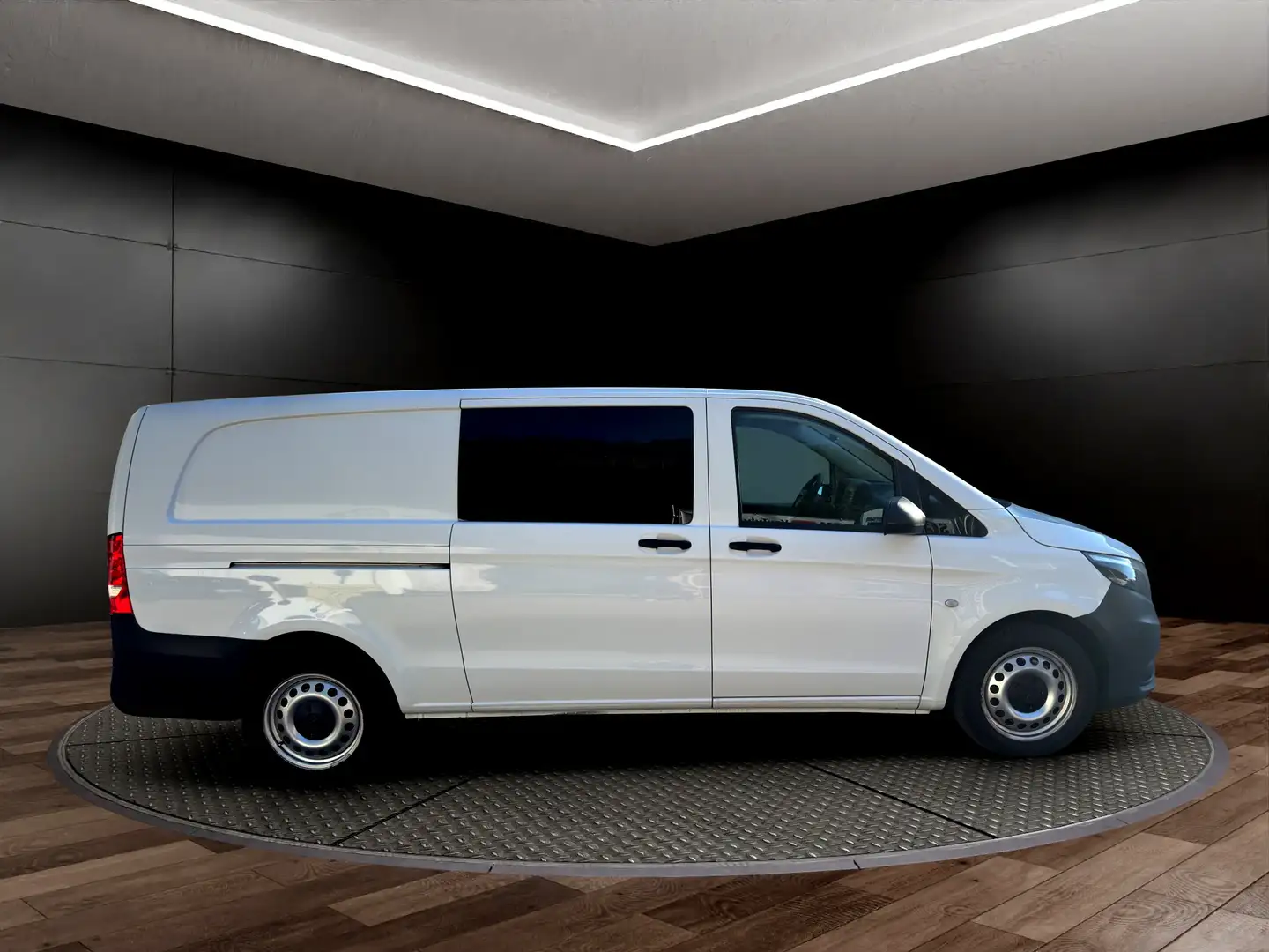 Mercedes-Benz Vito 116 Mixto Aut. 4MATIC extralang Business Van *AHK* Weiß - 2