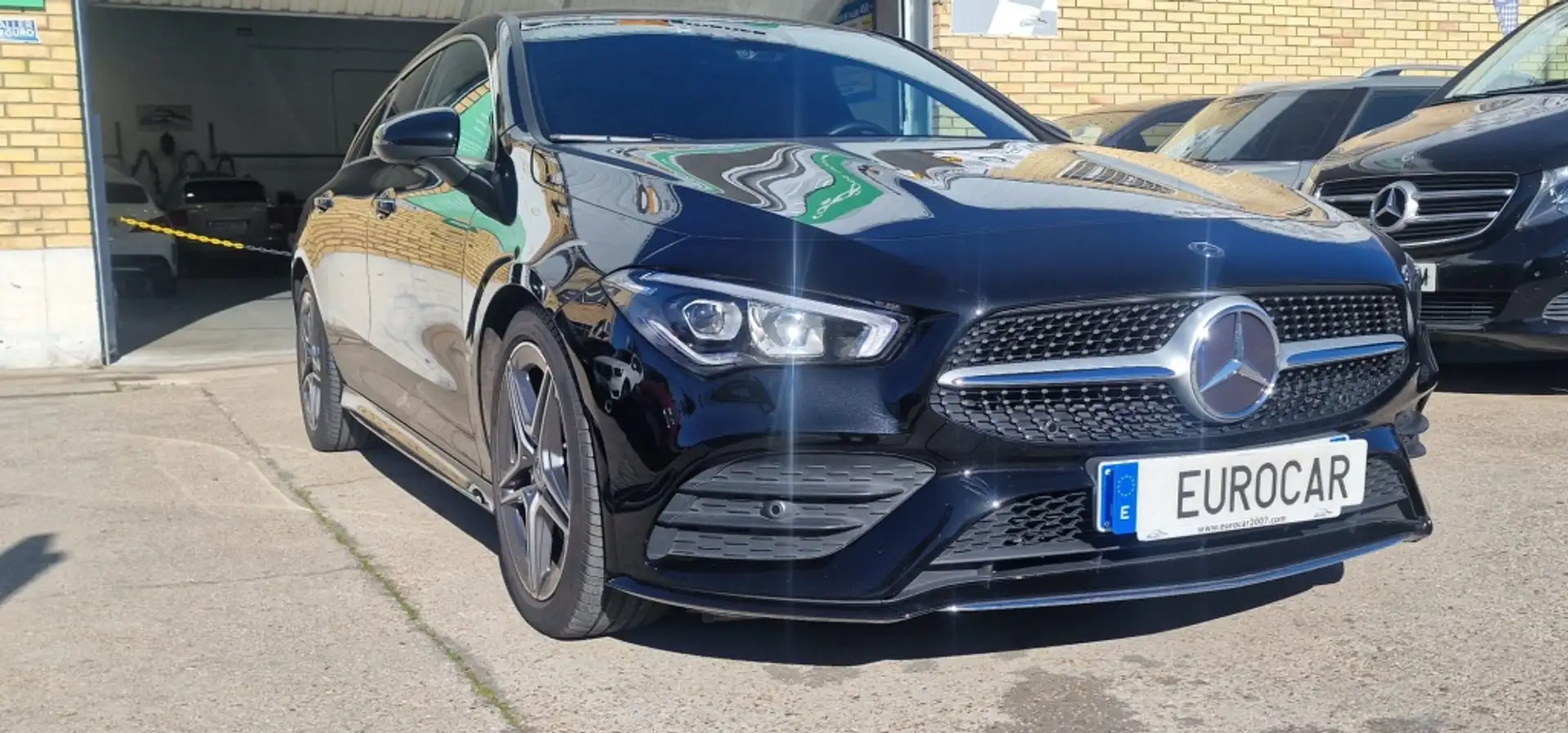 Mercedes-Benz CLA 200 Shooting Brake 200d 8G-DCT (4.75) Negro - 1