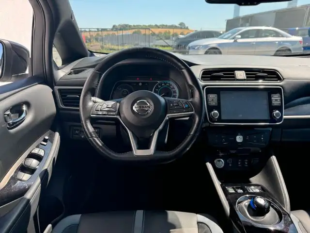 Nissan Leaf view 13