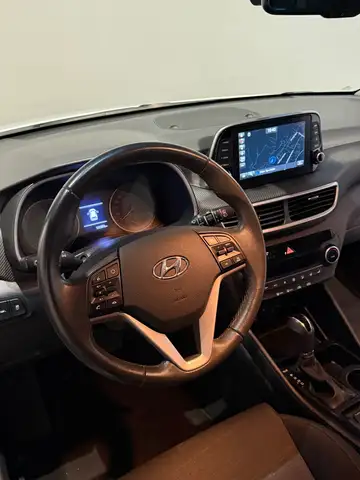 Hyundai Tucson view 12