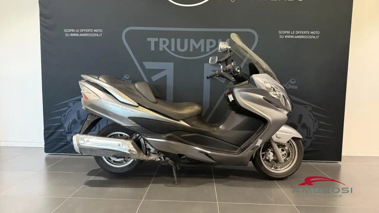Suzuki Burgman 125