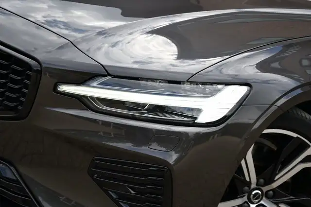 Volvo V60 view 6
