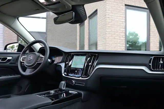 Volvo V60 view 12