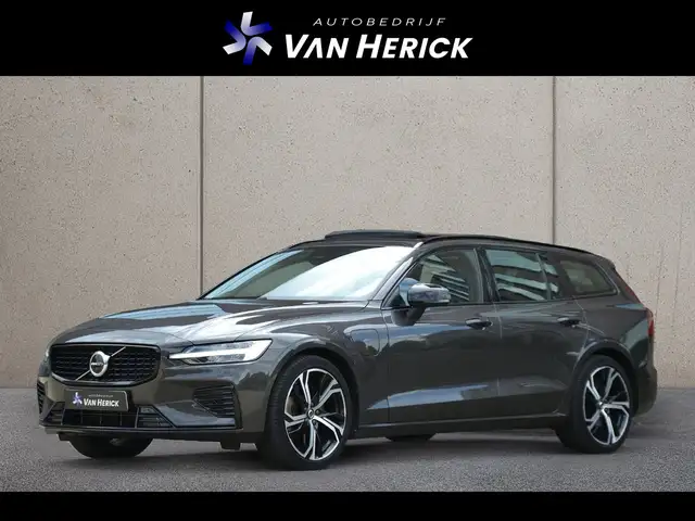 Volvo V60 main image