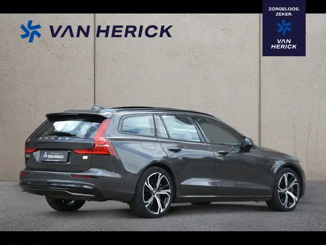 Volvo V60 view 4