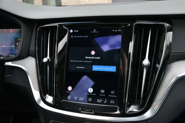 Volvo V60 view 16