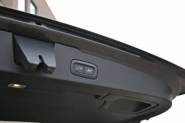 Volvo V60 view 24