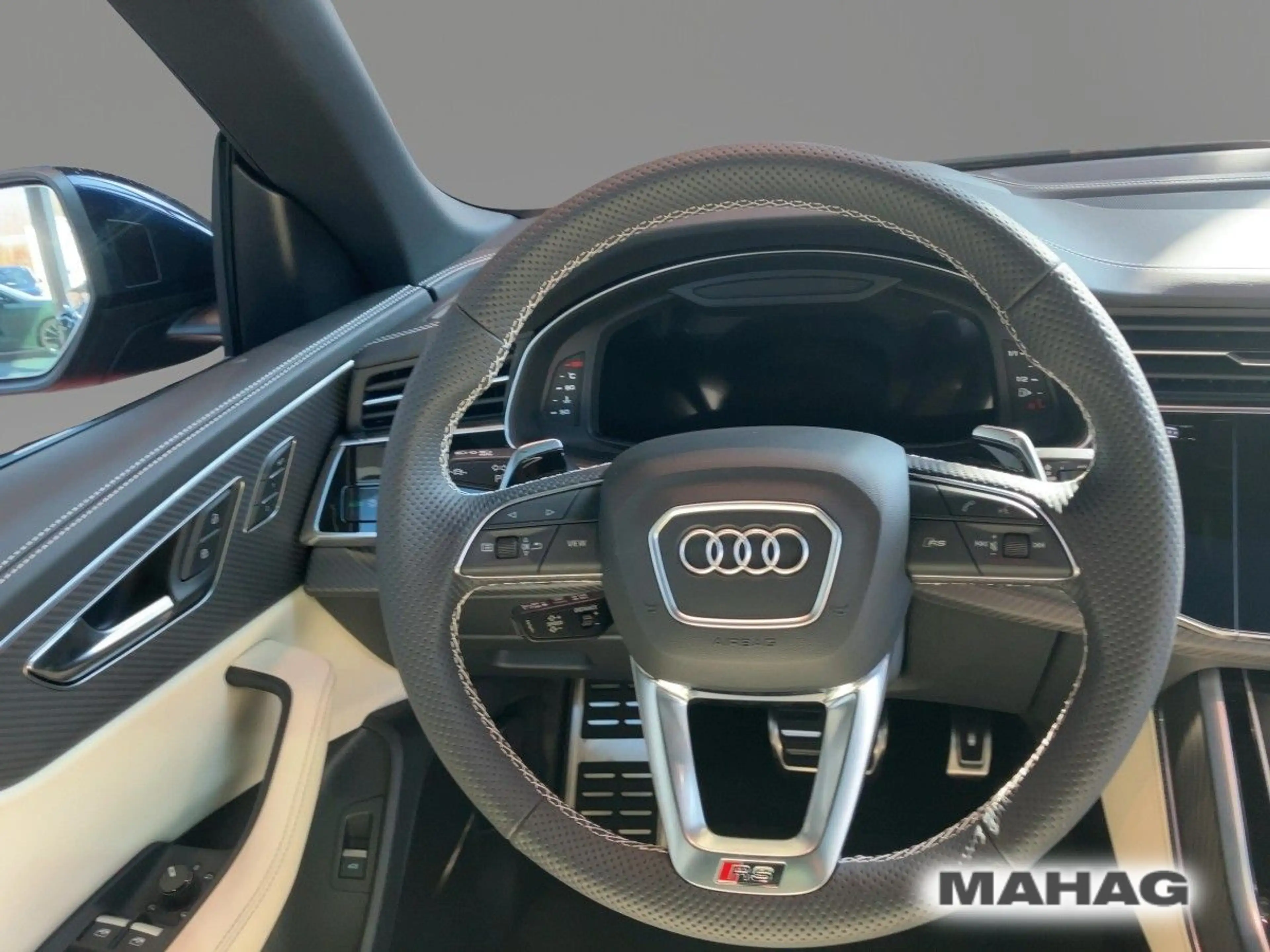 Audi RS Q8 SUV performance 471 kW tiptro nic — photo 10
