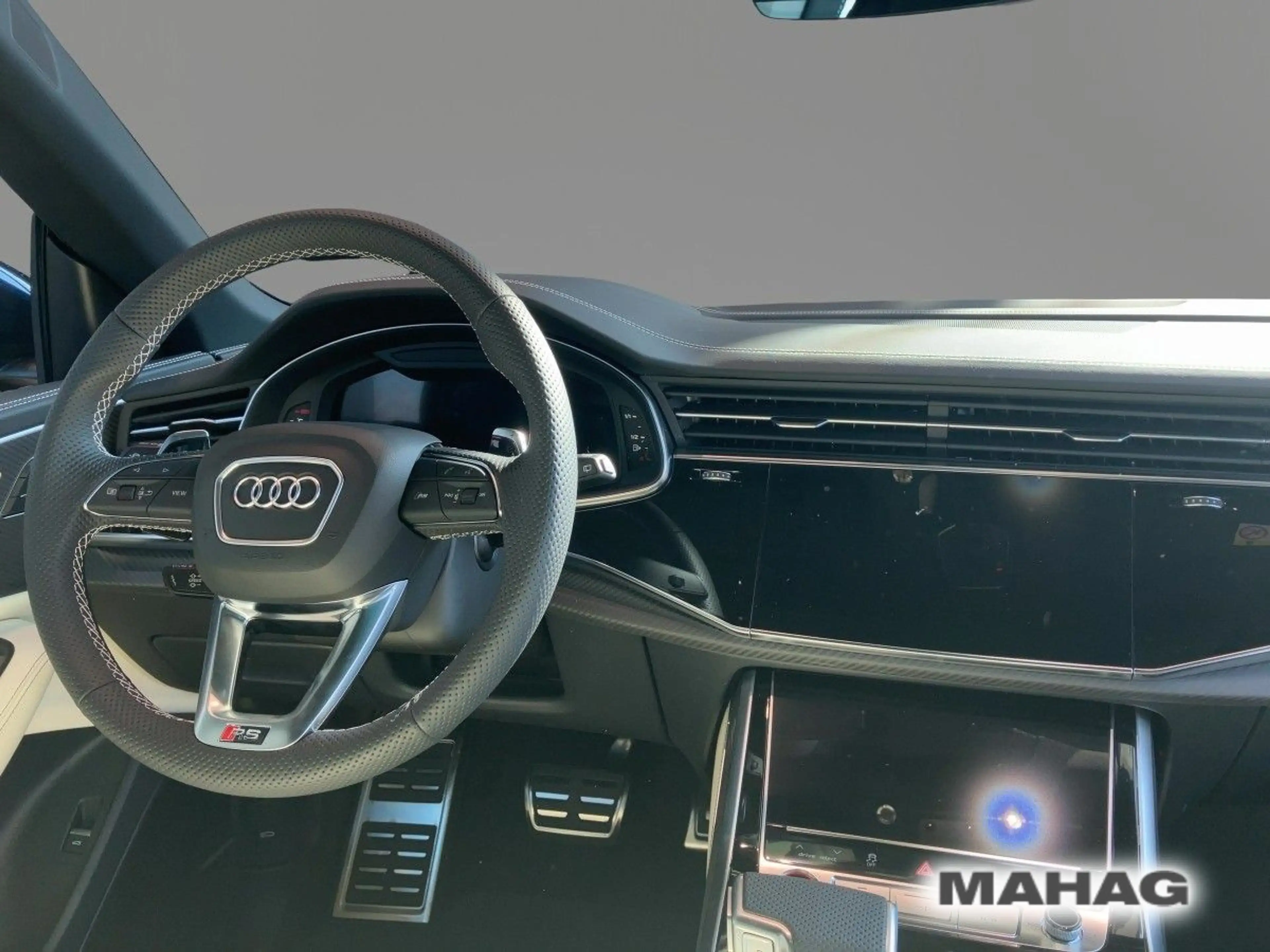 Audi RS Q8 SUV performance 471 kW tiptro nic — photo 9
