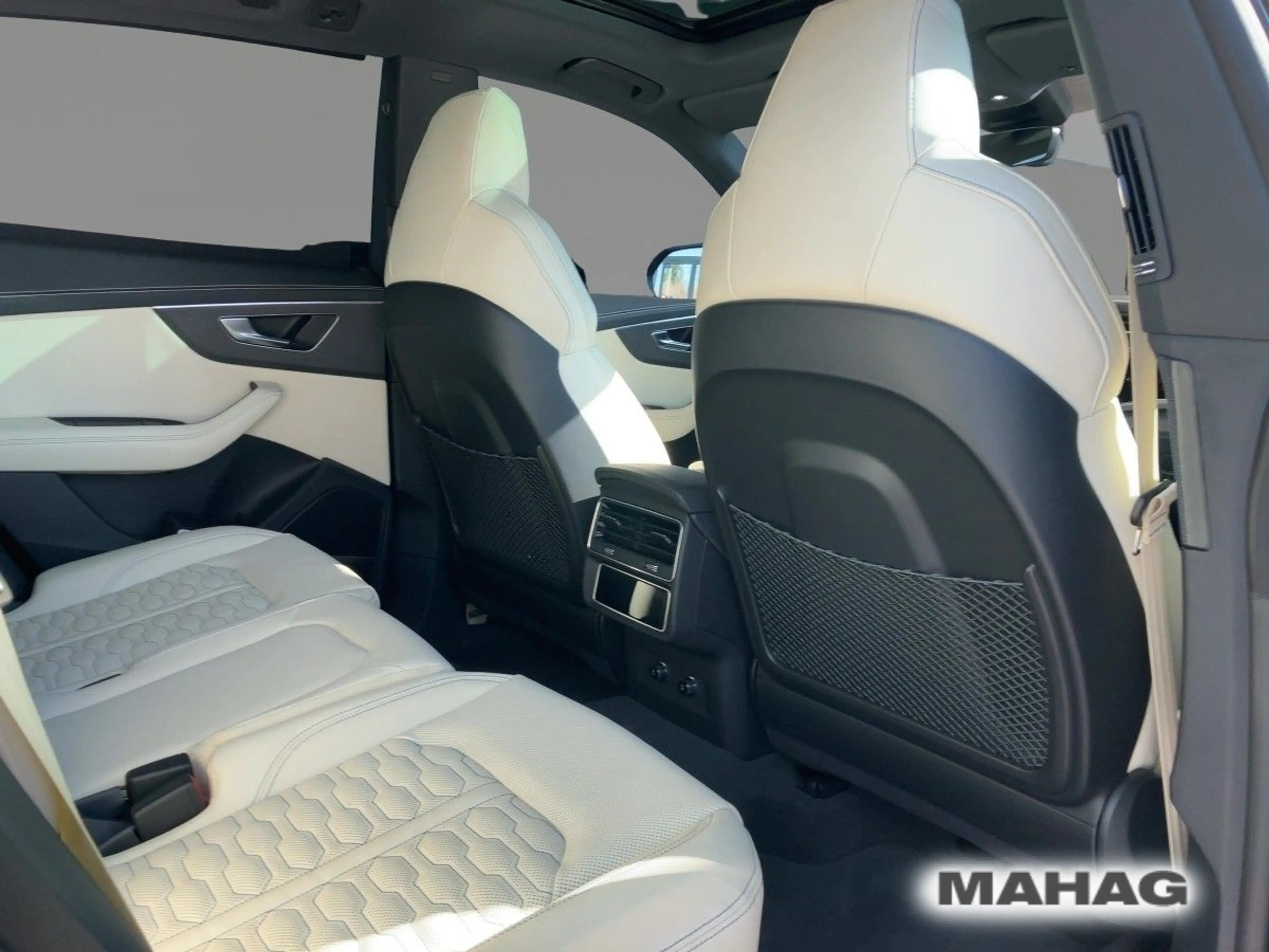 Audi RS Q8 SUV performance 471 kW tiptro nic — photo 8
