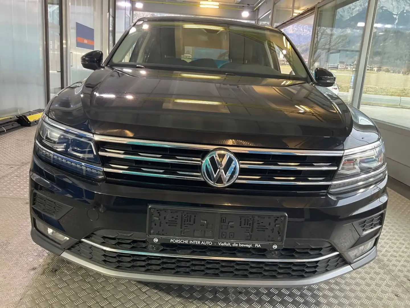 Volkswagen Tiguan Allspace Allspace 2.0 TDI Highline 4Motion Schwarz - 1