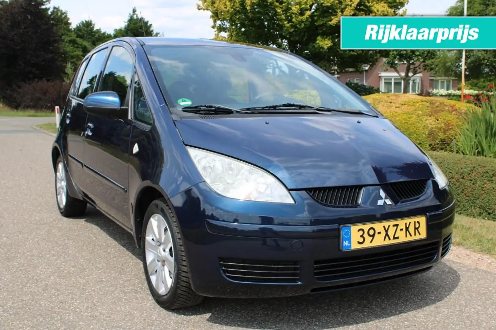 Mitsubishi Colt 1.3 95pk Invite+ automaat airco/cruise/lm velgen Blauw - 1