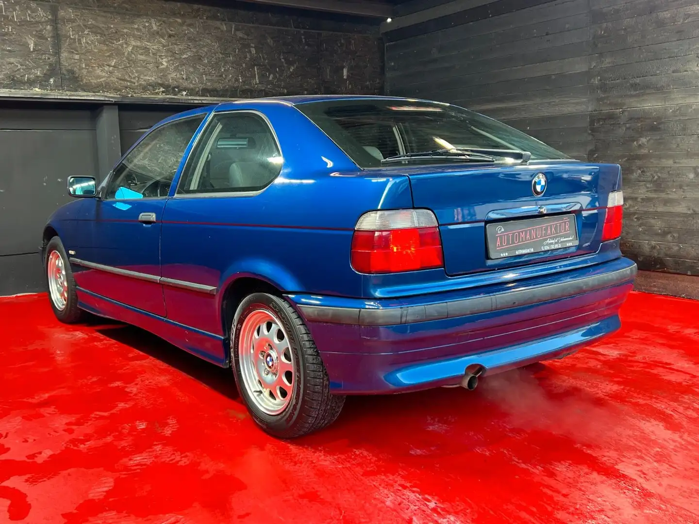 BMW 316 i Compact Automatik Blau - 2