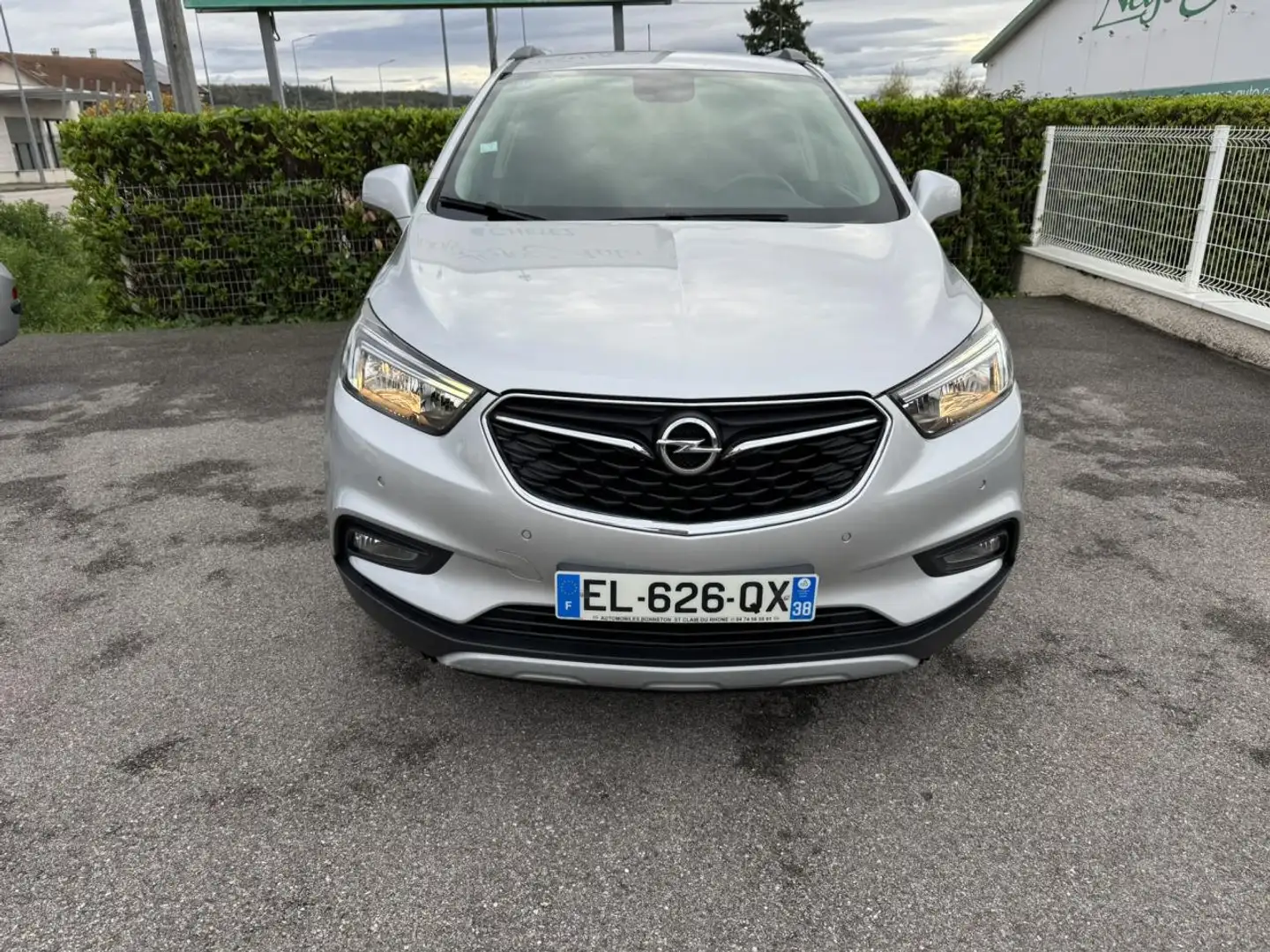 Opel Mokka Mokka X 1.4i Turbo - 140 - 4x2 - S\u0026S  Color Edition PHASE 2 Gris - 2