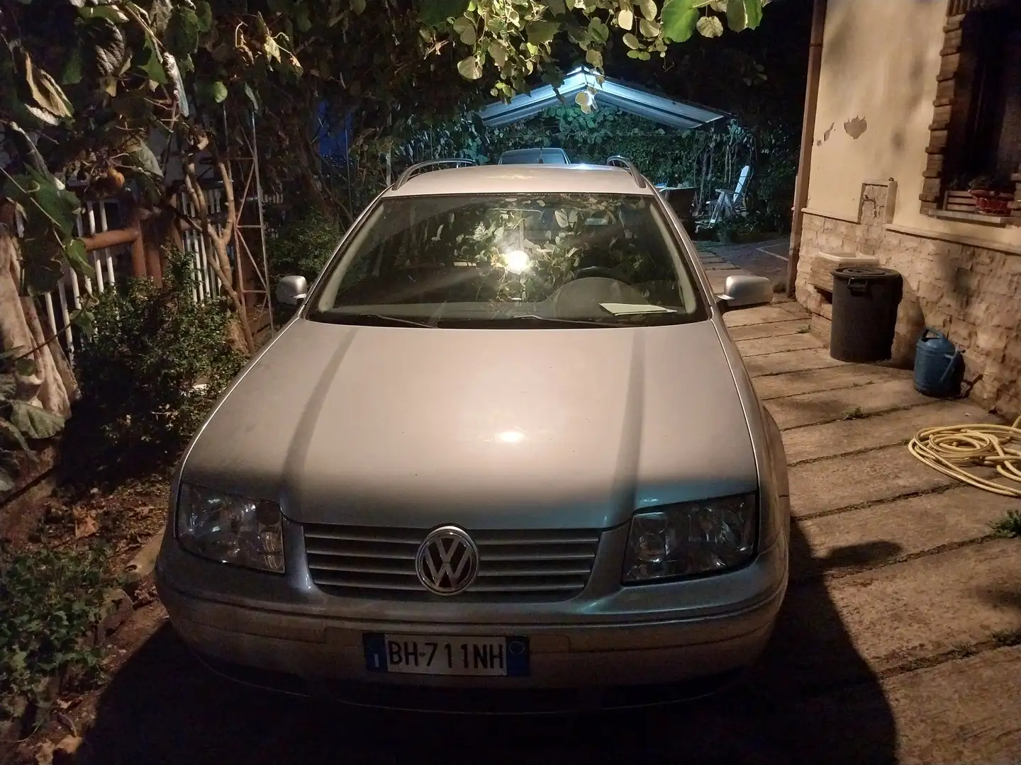 Volkswagen Bora Bora Variant Variant 1.6 Highline 105cv Szary - 1