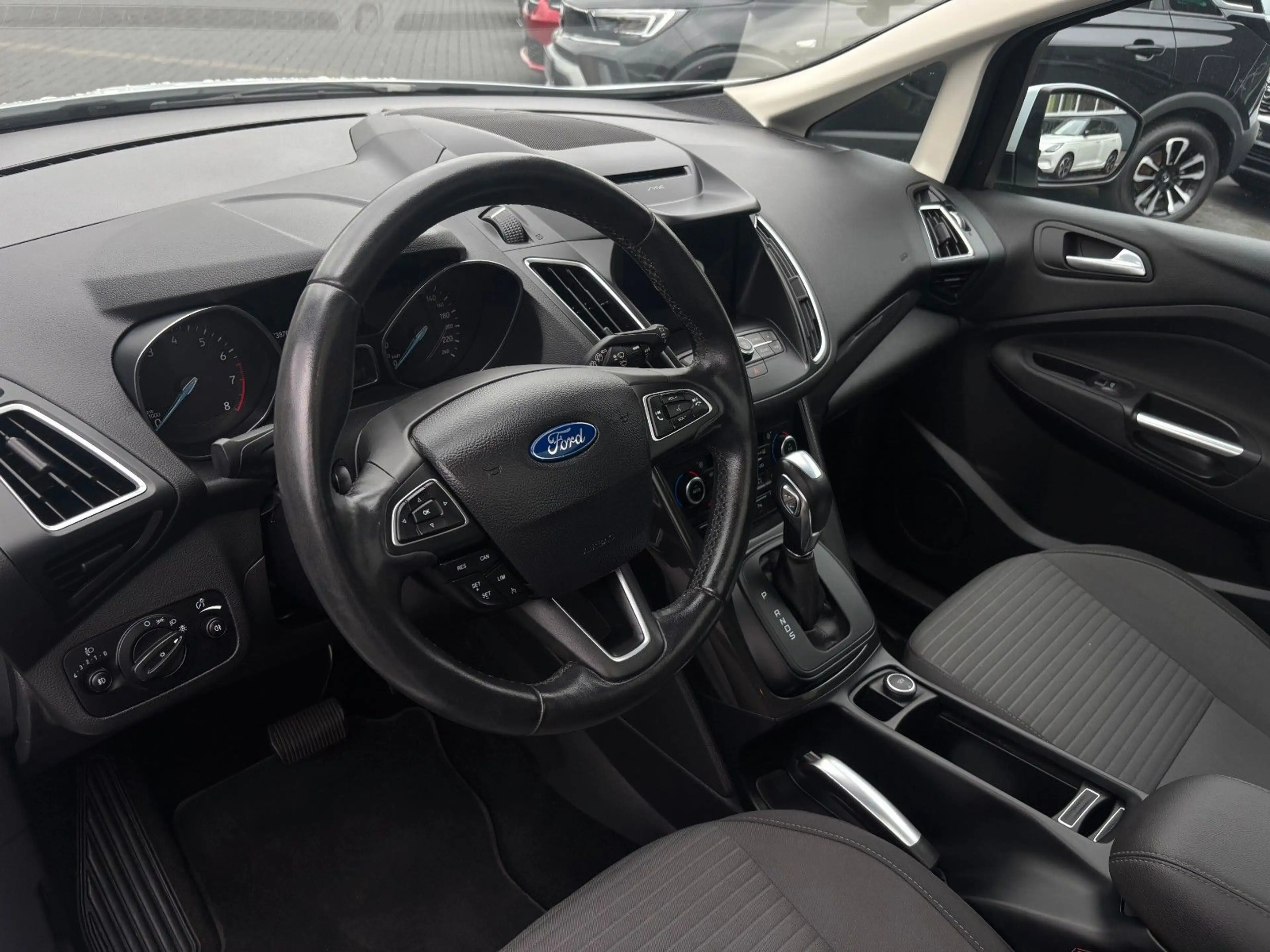 Ford C-Max Titanium /Allwetter/Navi/Panorama — photo 11
