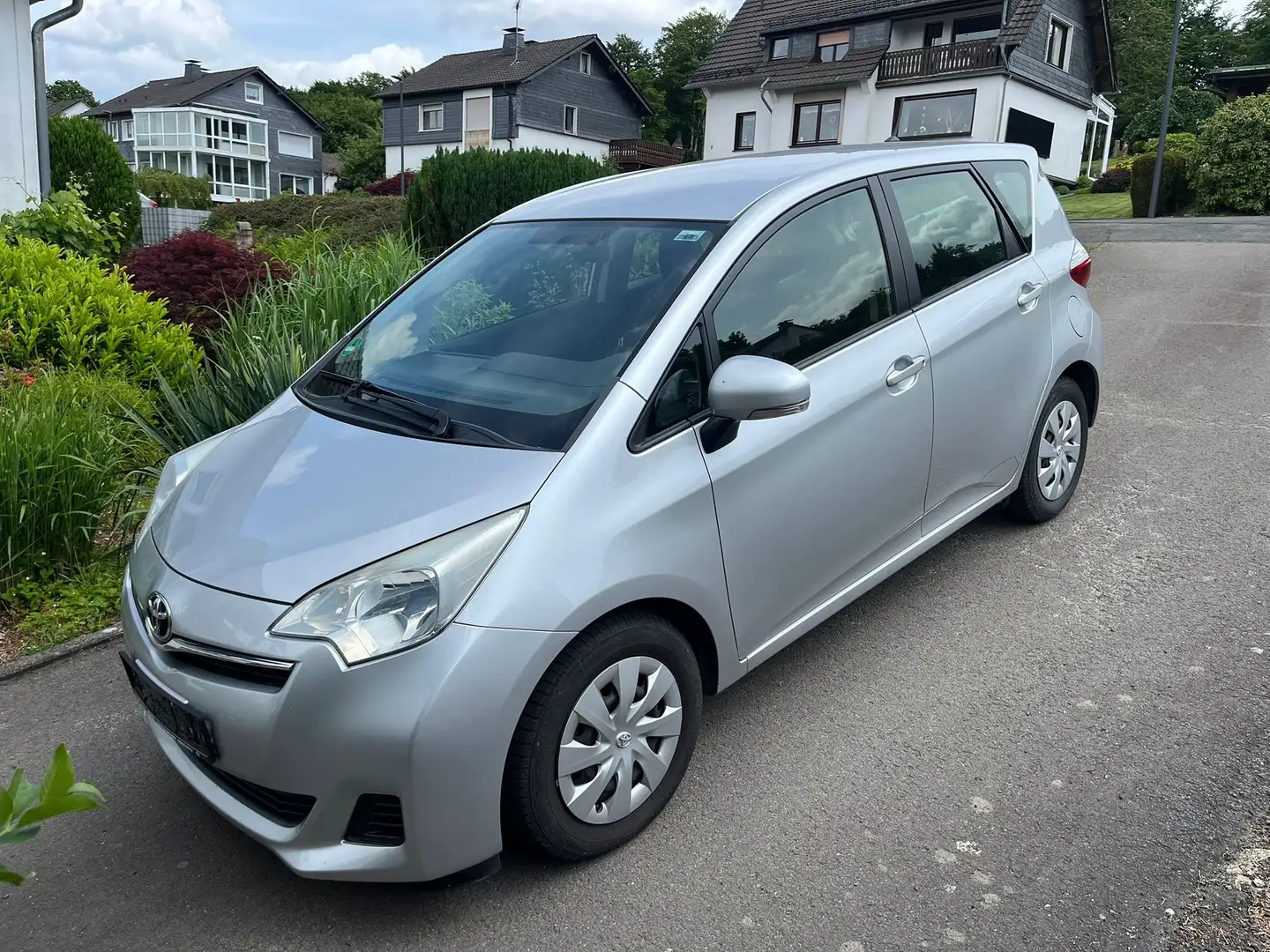 Toyota Verso-S Life *AUTOMATIK* Argintiu - 1