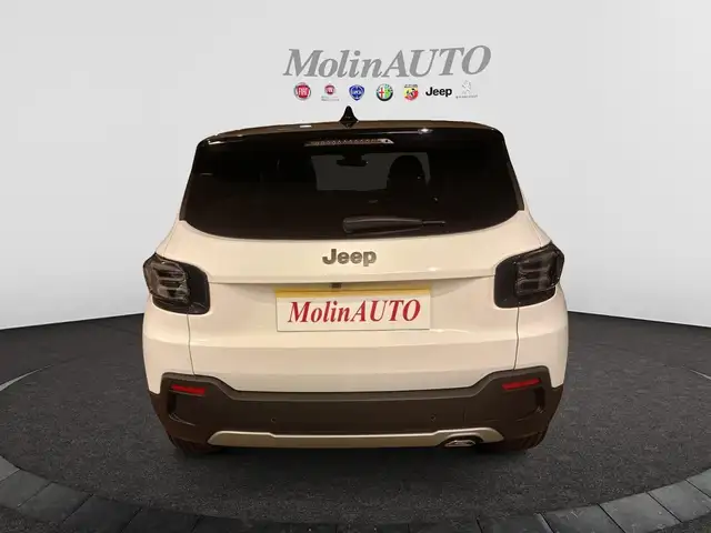 Jeep Avenger view 2
