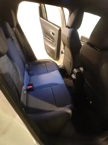 Jeep Avenger view 10